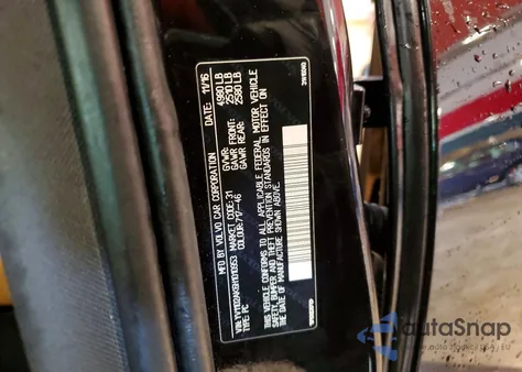 2017 Volvo S90 T5 Momentum z USA, uszkodzony, nr VIN YV1102AK6H1010953